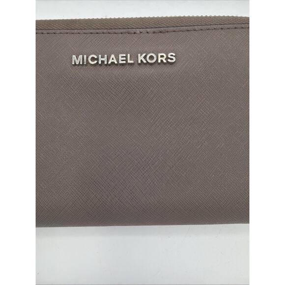 Michael Kors Jet Set Travel Wallet, Large Leather Continental- Brown Chocolate - Picture 2 of 10